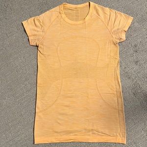 Lululemon metal vent tech running shirt